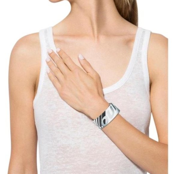 Race Collection Speedy Slap Bracelet - Picture 3 of 10